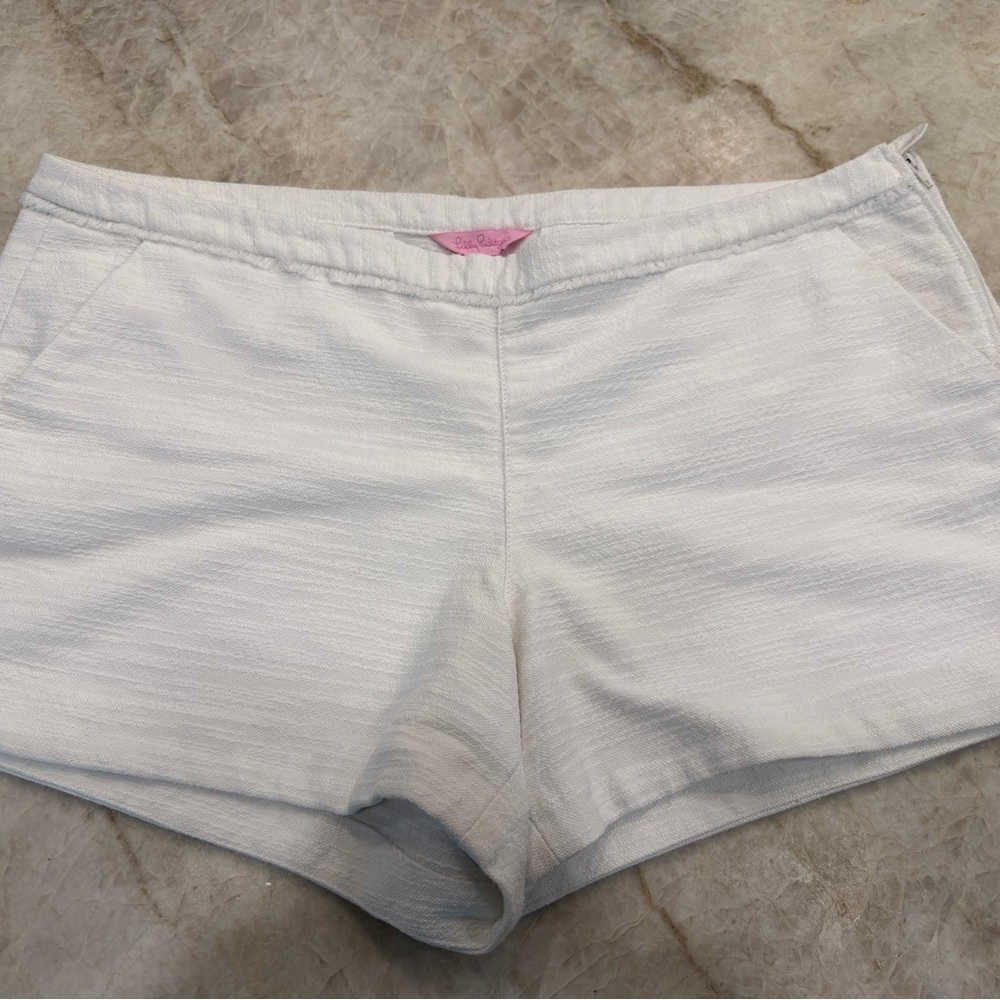 Lilly Pulitzer White Textured Shorts SZ 16
